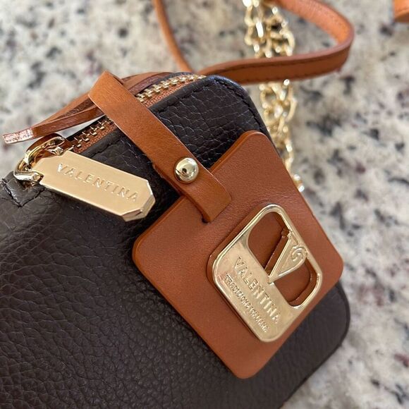 Valentina Womens Pebbled Leather Chain Strap Crossbody Bag Brown NWT - Picture 4 of 9
